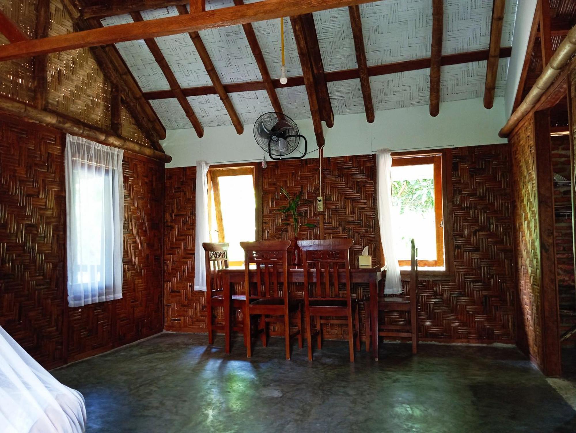 Magpie Homestay & Jungle Trekking Especially For Guest Trekking With Us Bukit Lawang Exterior photo