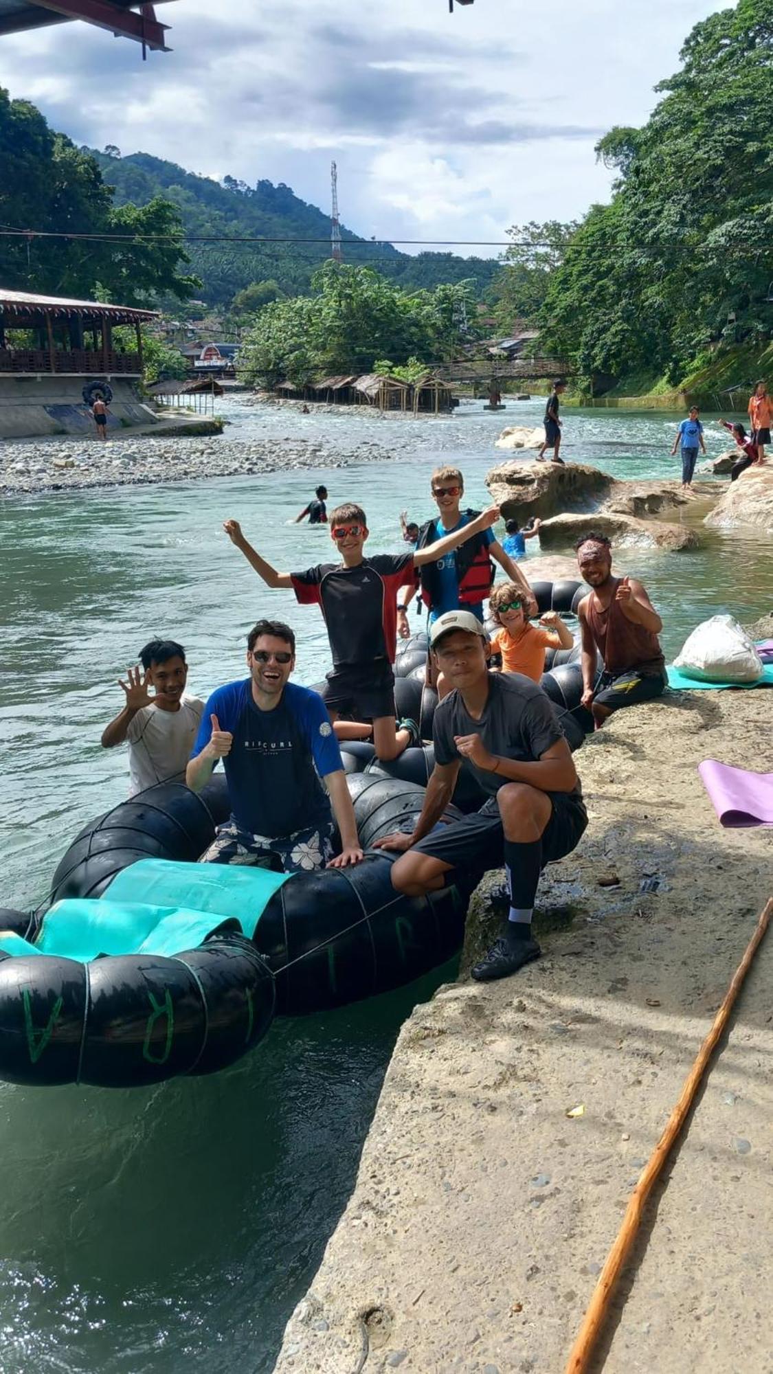 Magpie Homestay & Jungle Trekking Especially For Guest Trekking With Us Bukit Lawang Exterior photo